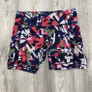 Lululemon Athletica women shorts 8